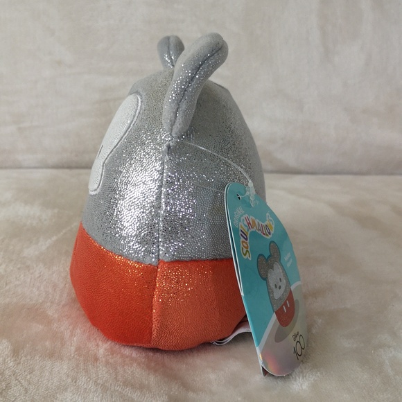 Squishmallow 5 inches Mickey Mouse Disney 100th anniversary, red and siver - Picture 2 of 7